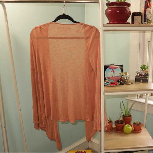 Dusty Pale Pink Shaw - Picture 3 of 8